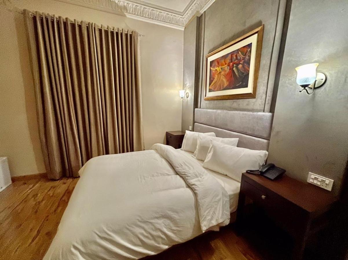 Shelton Hotel Mardan Eksteriør billede